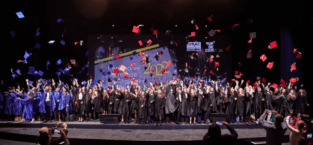 Retour sur la cérémonie de remise des diplômes 2022 | SUP'DE COM ...